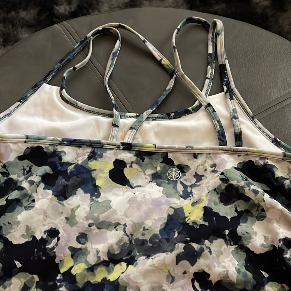Gaiam yoga/workout tank - Picture 2 of 3